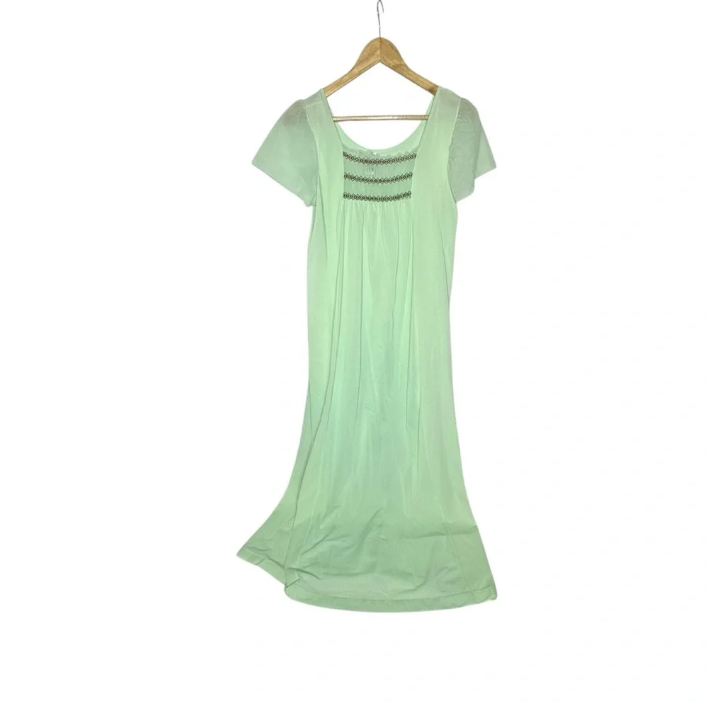 Vintage 70’s Mint Green Embroidered Nightgown by Jonathan Logan app m - Picture 2 of 9